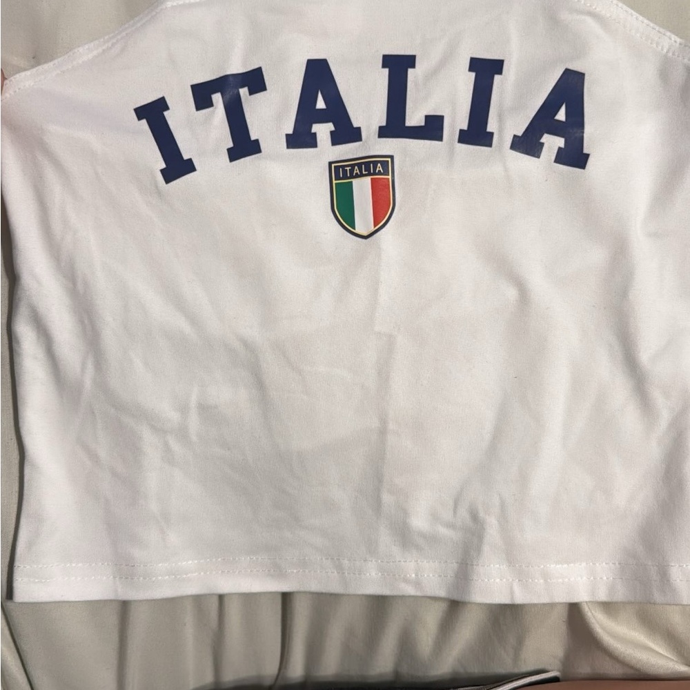 SHEIN White Italia Crop Top